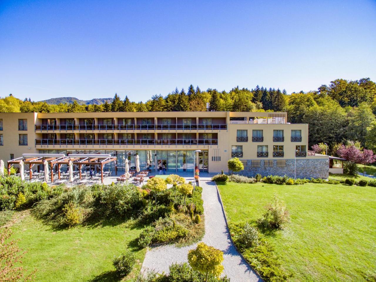 Hotel Trakošćan Kültér fotó